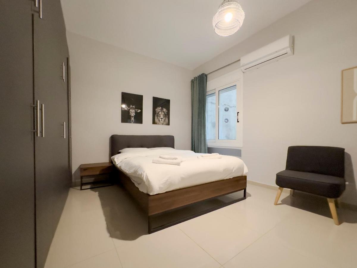 Satovriandou Spacious 128Sqm Apt In Athens Ngoại thất bức ảnh