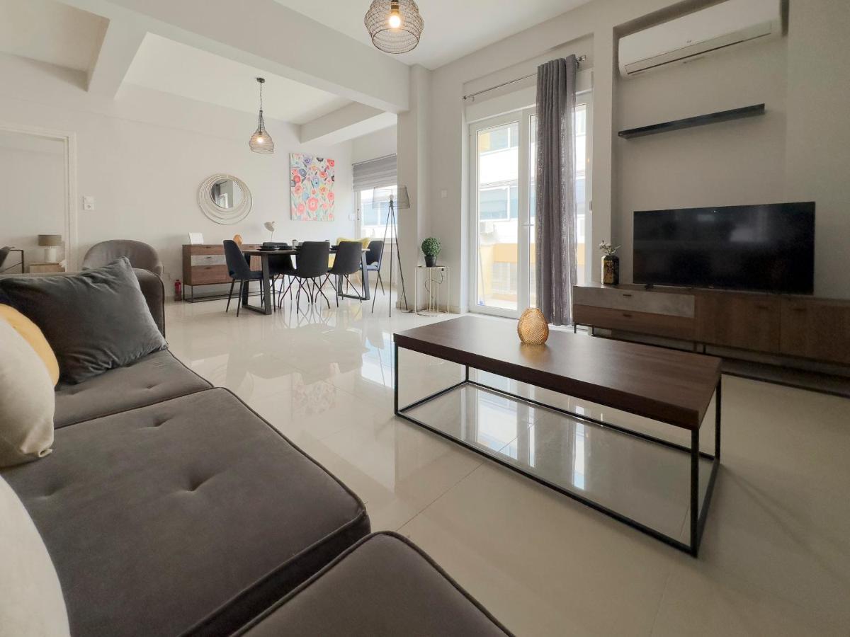 Satovriandou Spacious 128Sqm Apt In Athens Ngoại thất bức ảnh